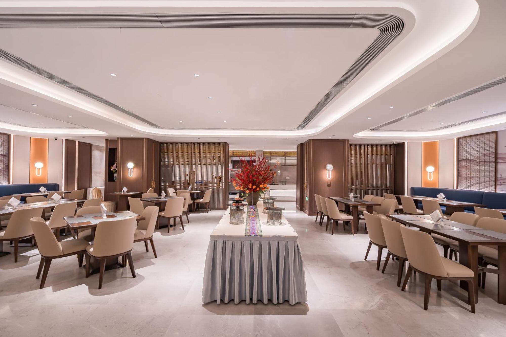 Beijing Guangxi Hotel Bagian luar foto