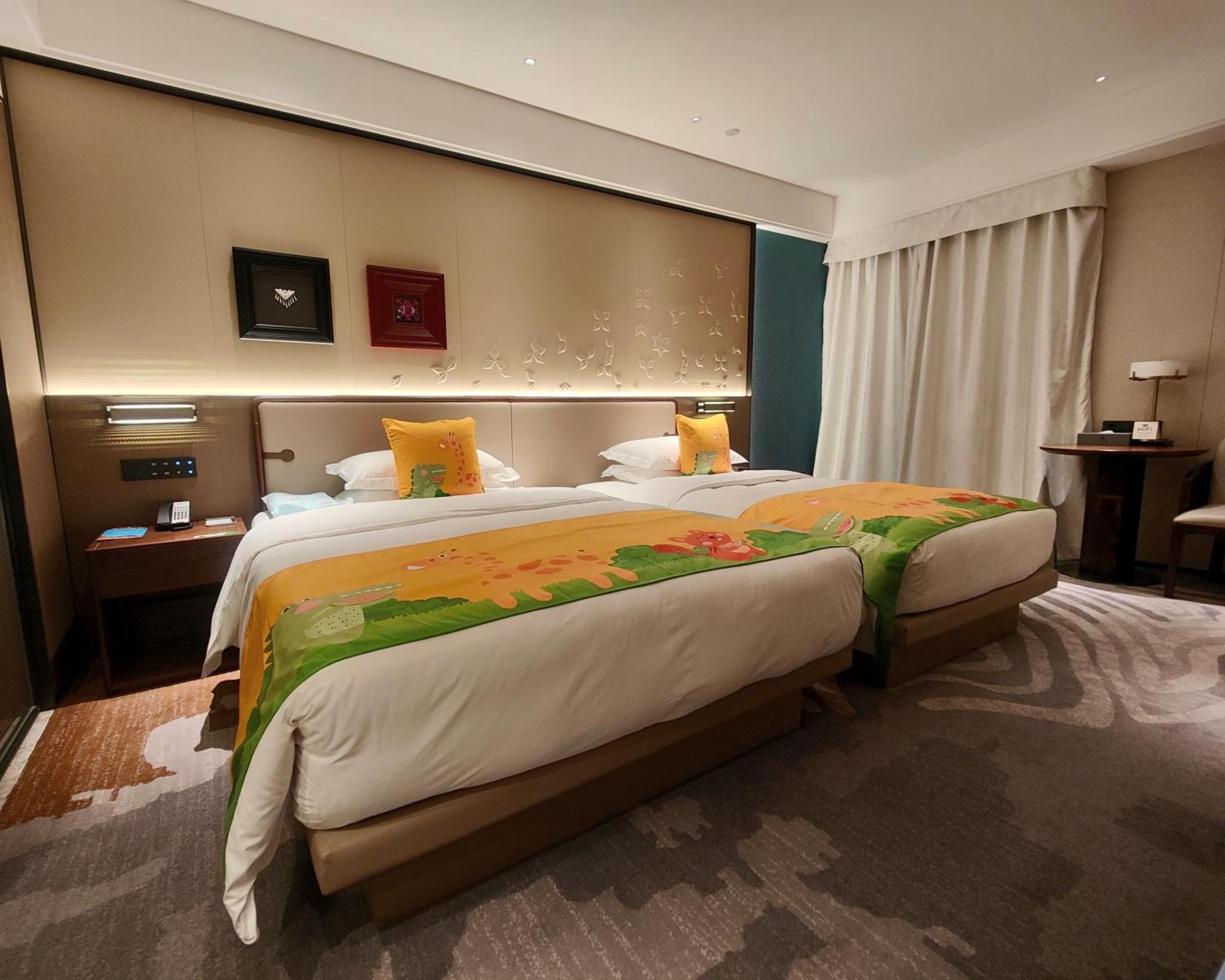 Beijing Guangxi Hotel Bagian luar foto